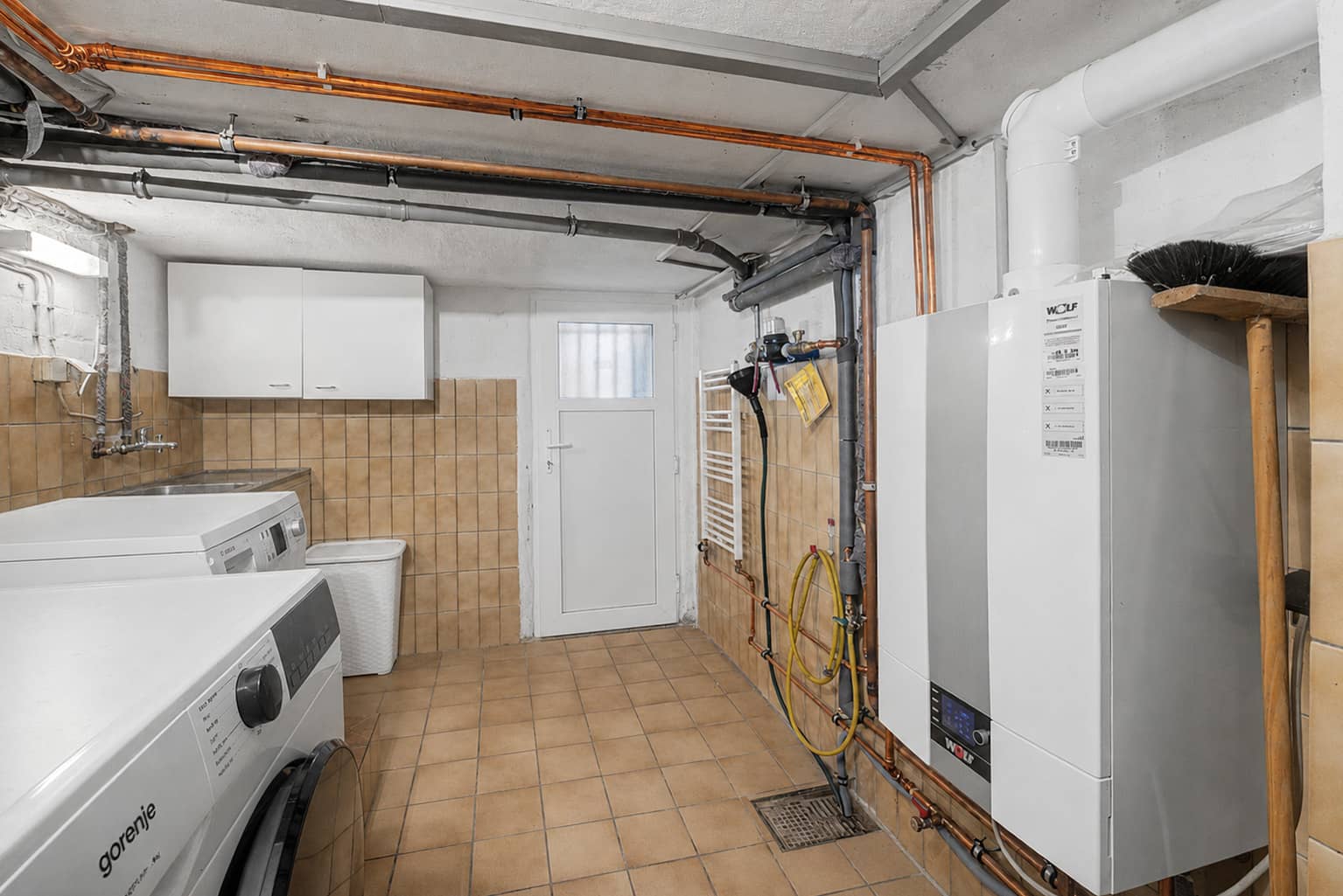 Lebensqualität, die man spürt – Endreihenhaus mit Pool und privater Garten-Oase - Bild 21