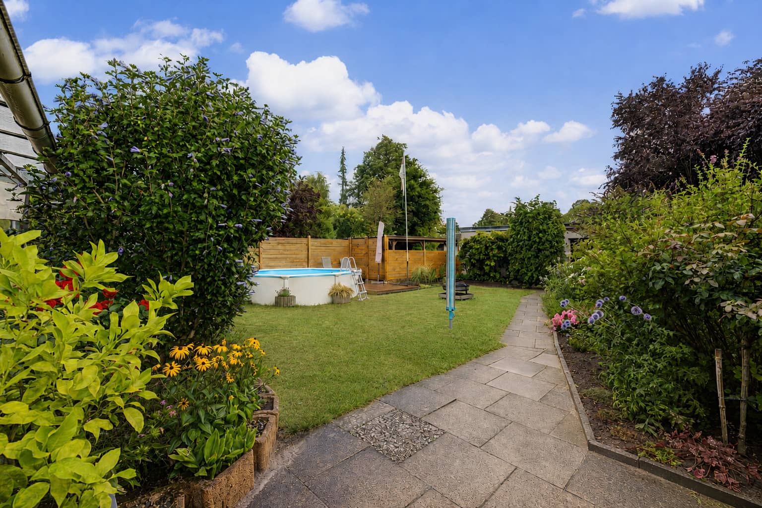 Lebensqualität, die man spürt – Endreihenhaus mit Pool und privater Garten-Oase - Bild 25