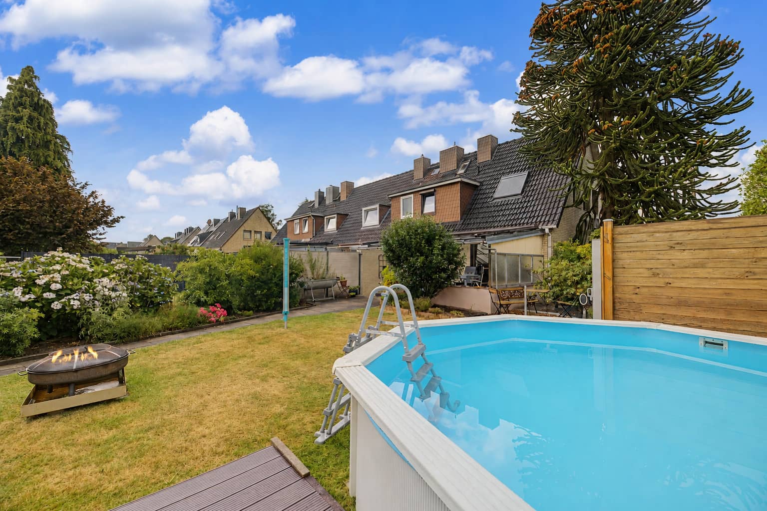 Lebensqualität, die man spürt – Endreihenhaus mit Pool und privater Garten-Oase - Bild 29