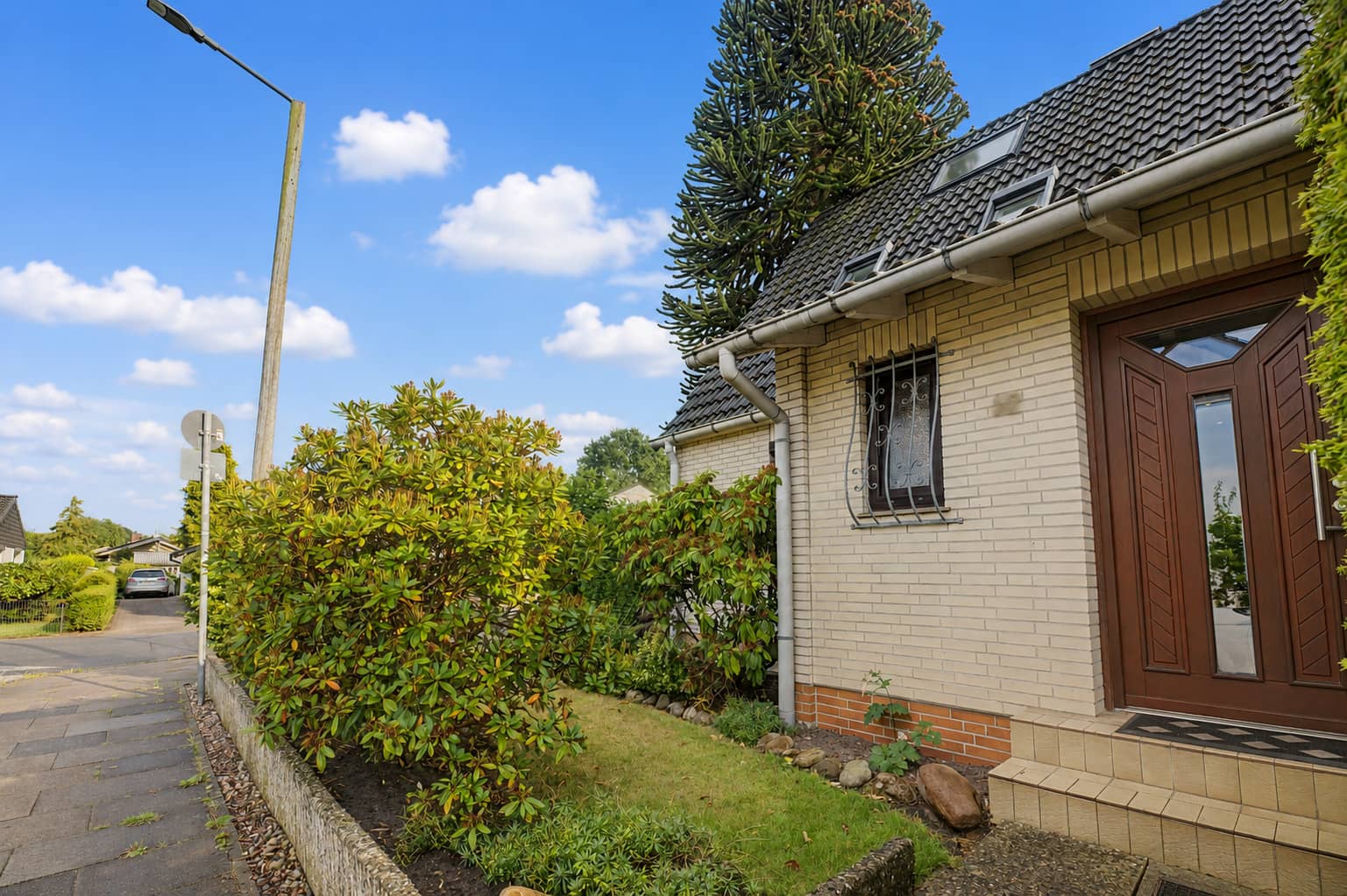 Lebensqualität, die man spürt – Endreihenhaus mit Pool und privater Garten-Oase - Bild 33