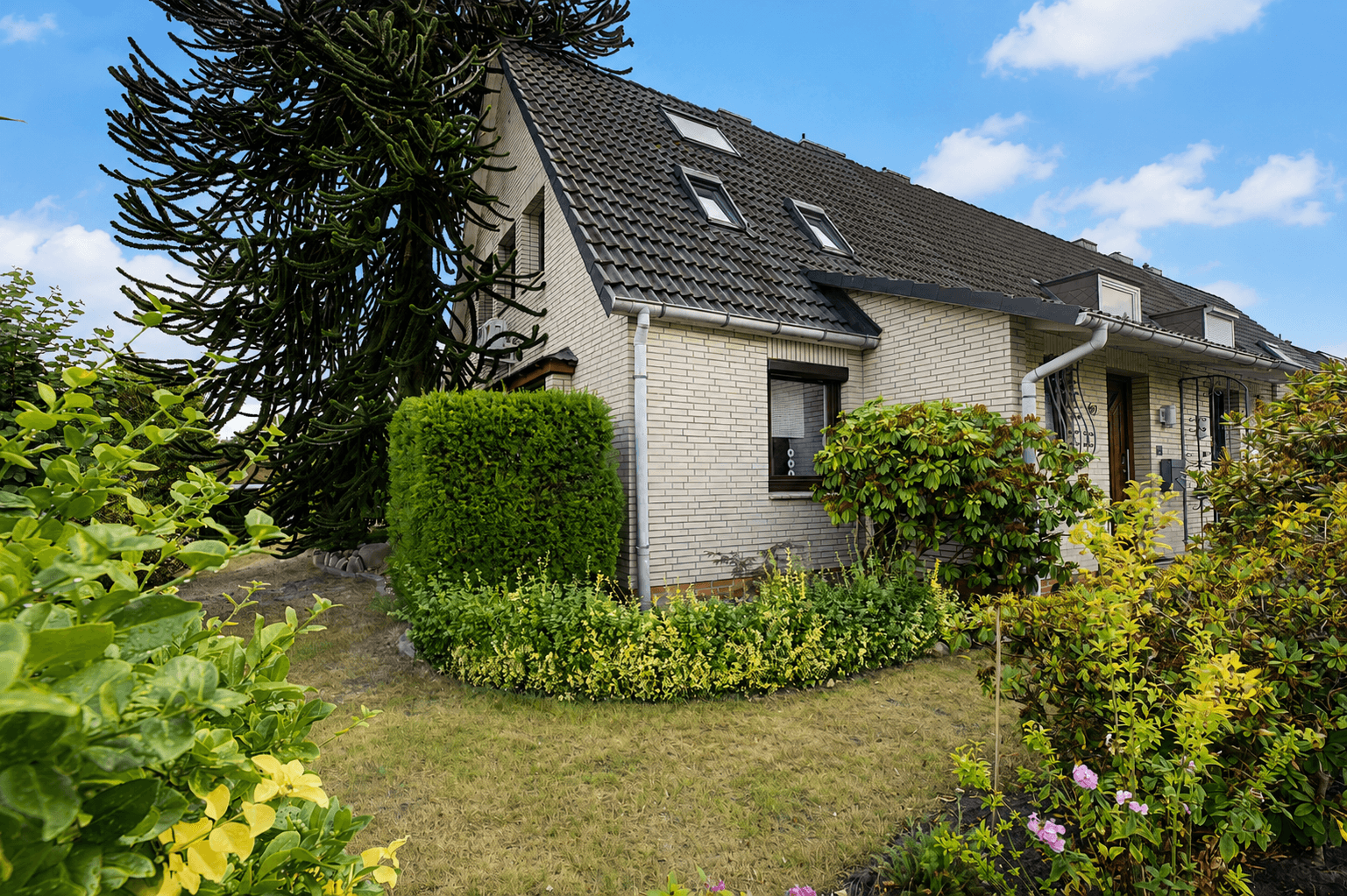 Lebensqualität, die man spürt – Endreihenhaus mit Pool und privater Garten-Oase - Bild 49