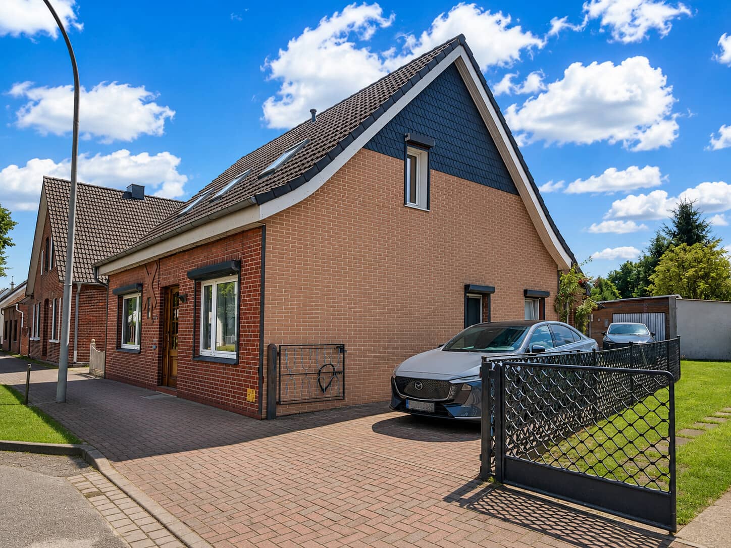 Anpacken, gestalten, verwirklichen: Haus mit 1.923 m² Grundstück in zentraler Lage - Bild 3