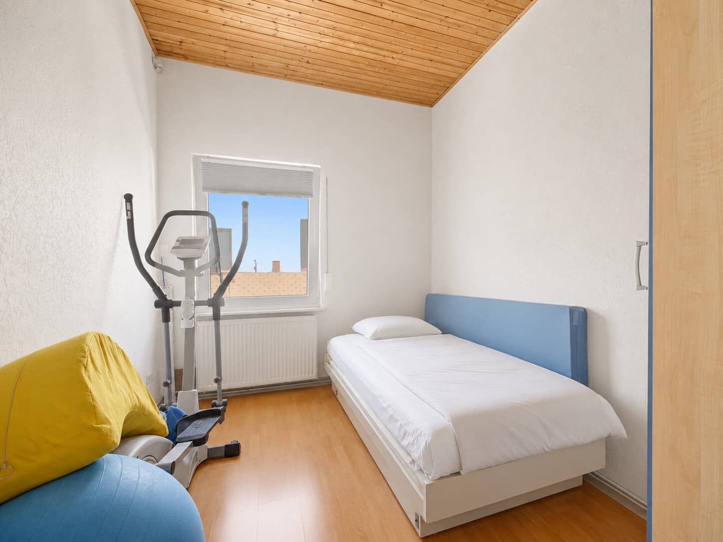 Anpacken, gestalten, verwirklichen: Haus mit 1.923 m² Grundstück in zentraler Lage - Bild 11