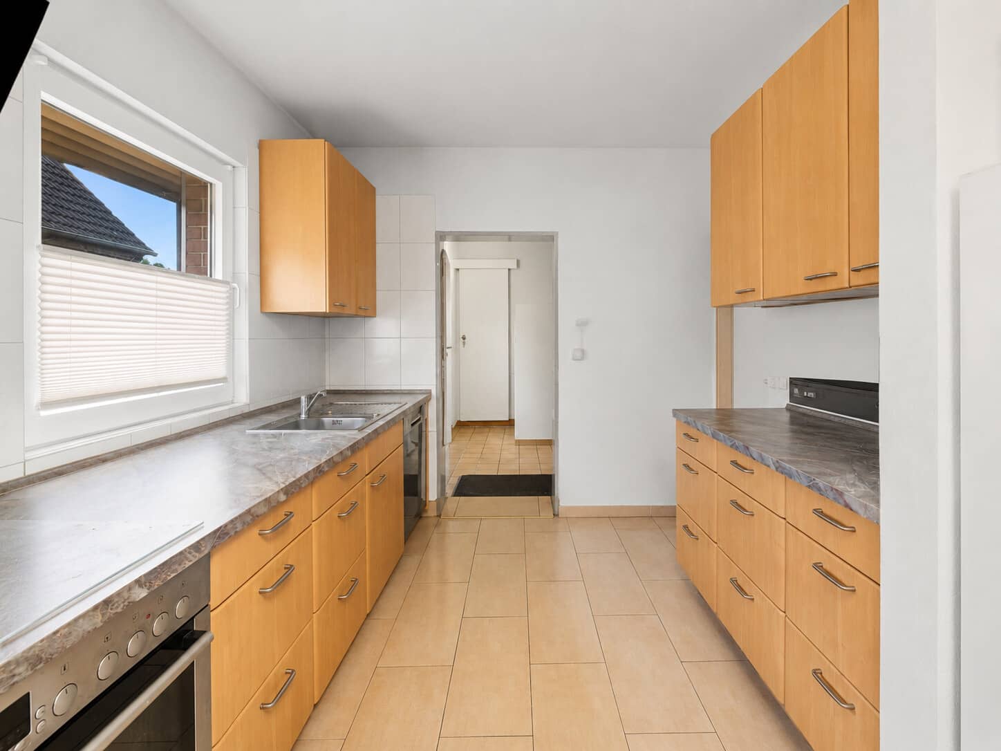 Anpacken, gestalten, verwirklichen: Haus mit 1.923 m² Grundstück in zentraler Lage - Bild 21