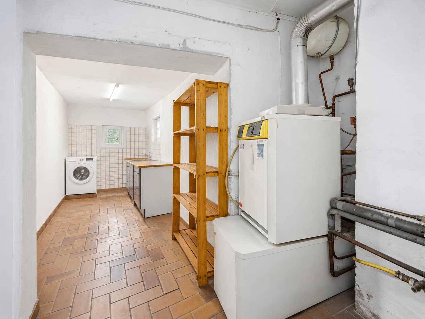 Anpacken, gestalten, verwirklichen: Haus mit 1.923 m² Grundstück in zentraler Lage - Bild 24