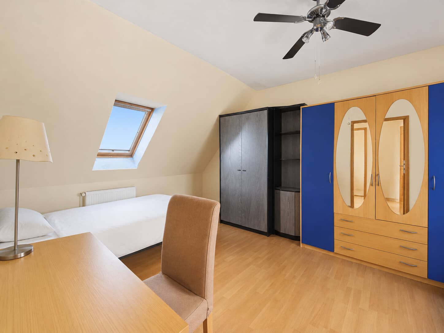 Anpacken, gestalten, verwirklichen: Haus mit 1.923 m² Grundstück in zentraler Lage - Bild 25